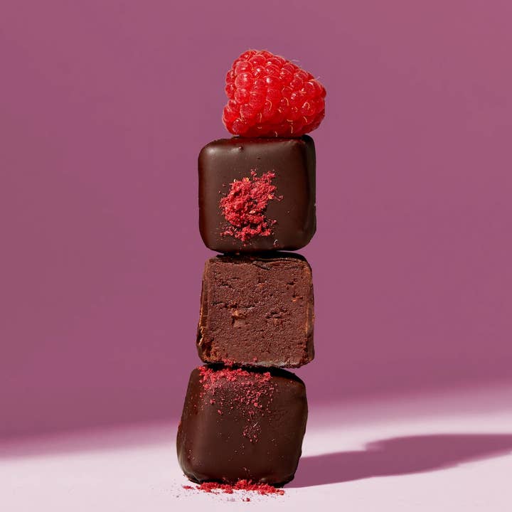 Coracao - Organic 6 Piece Valentine's Day Truffle Collection - 4oz